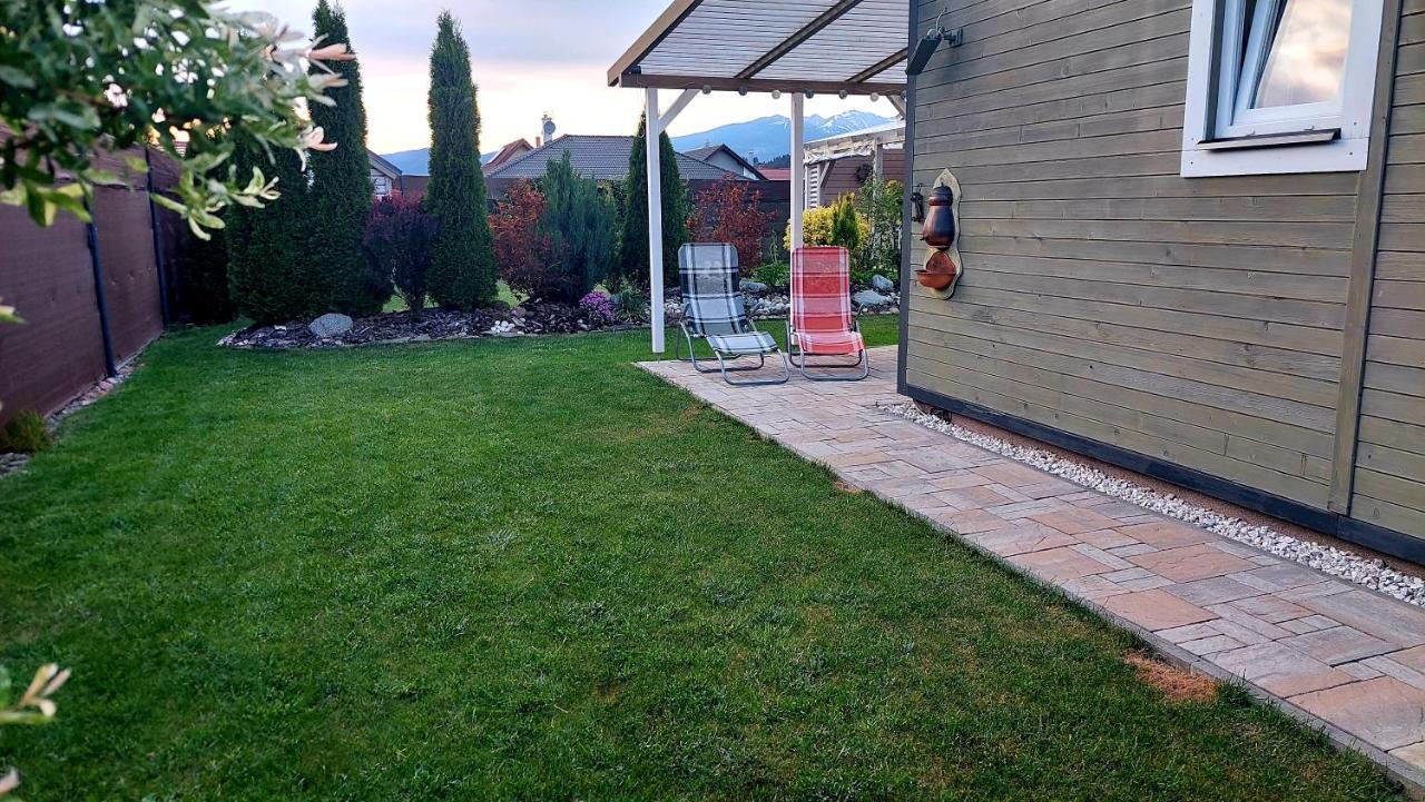 Tiny House Olivia Lägenhet Liptovský Hrádok Exteriör bild