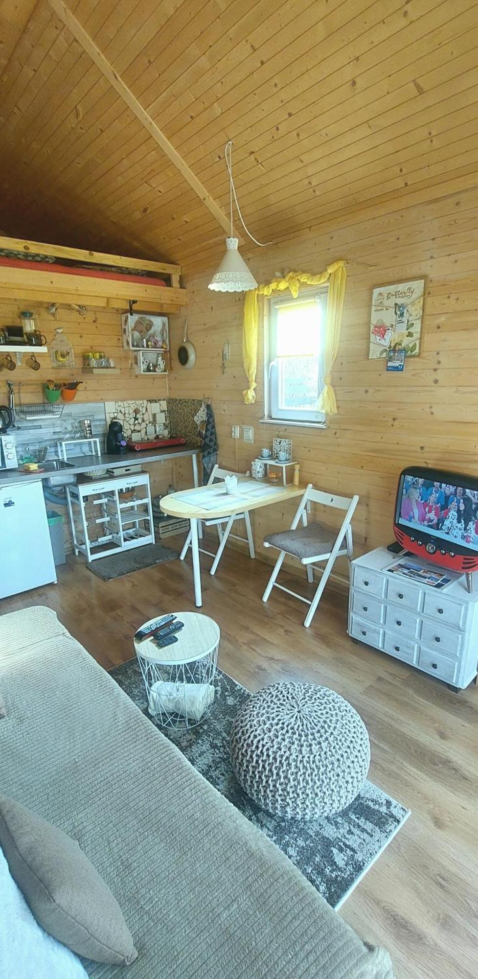 Tiny House Olivia Lägenhet Liptovský Hrádok Exteriör bild