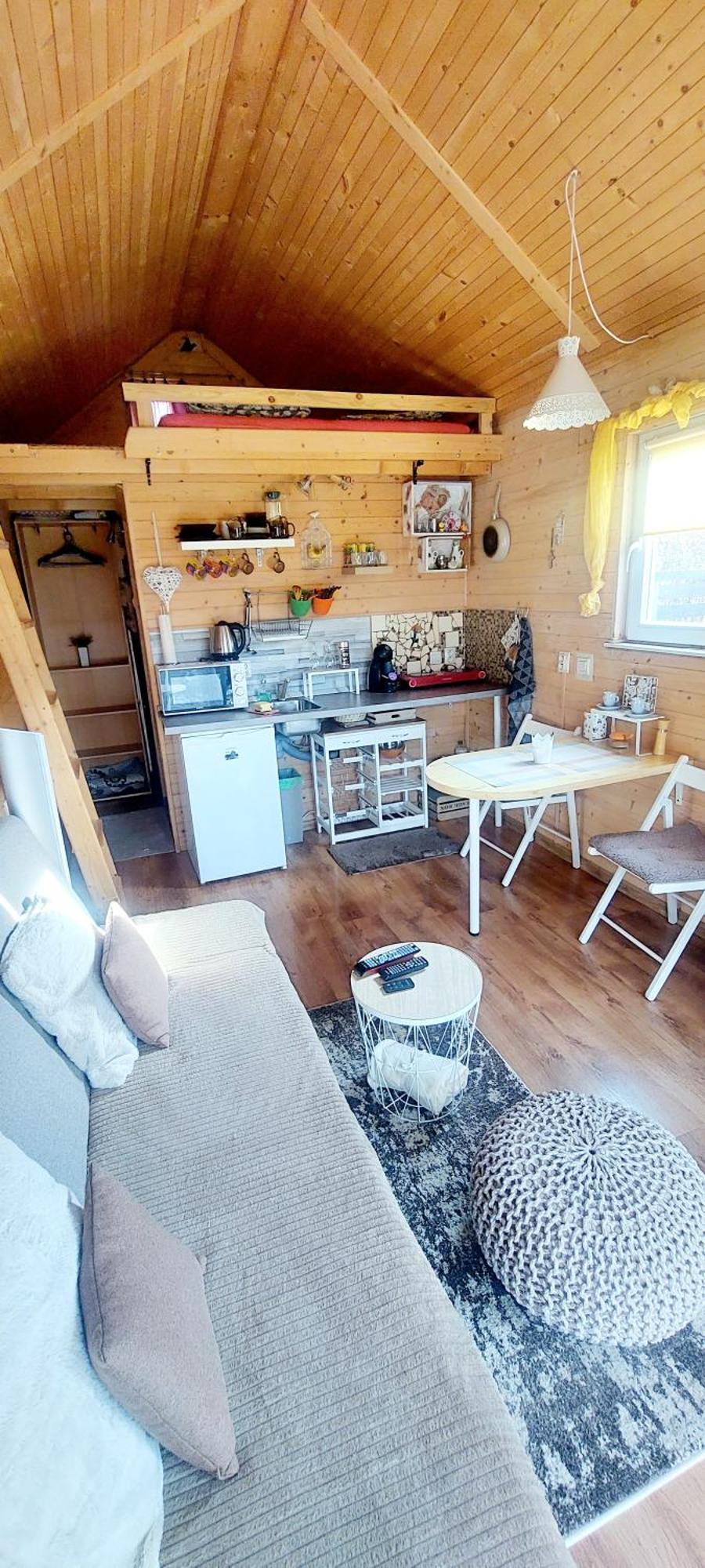 Tiny House Olivia Lägenhet Liptovský Hrádok Exteriör bild