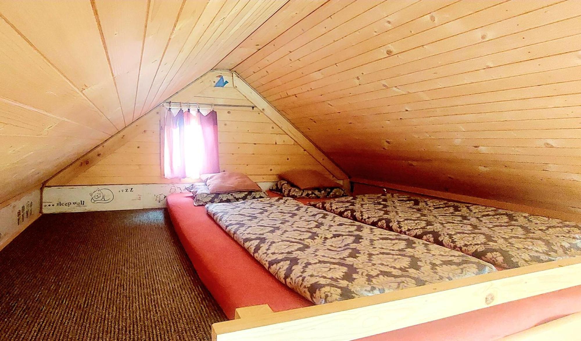 Tiny House Olivia Lägenhet Liptovský Hrádok Exteriör bild